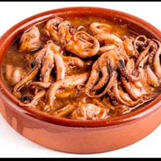 Pulpos en Salsa
