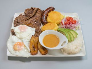 Plato De Llapingacho