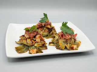 Flor de alcachofas a la plancha 3u