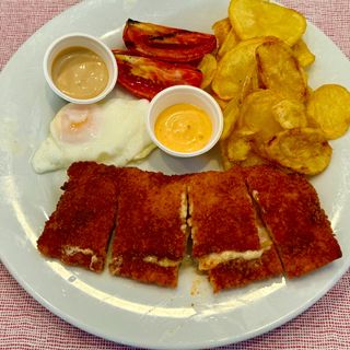 KACHOPO PIKADILLO 400 G. CON HUEVO FRITO