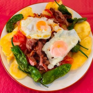 Huevos Rotos con Presa Iberica y Jamon Ibericoo
