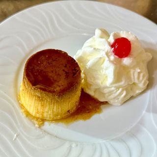 Flan de Huevo con Nata