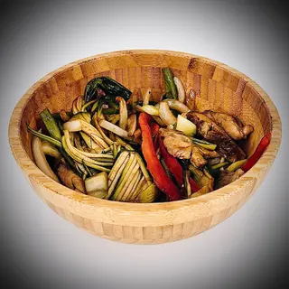 Wok de Pollo, Pack Choy y Noodles de Calabacín