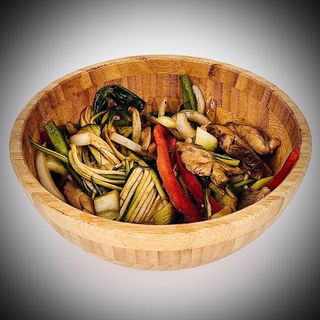 Wok de Pollo, Pack Choy y Noodles de Calabacín