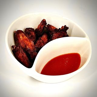 Alitas con Mojo Rojo