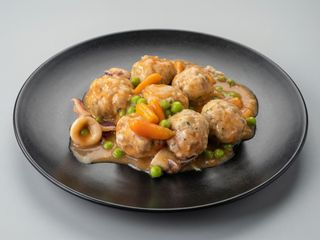 Albóndigas Con Sepia (1 Ración)