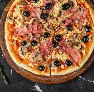 Pizza Capricciosa Mediana