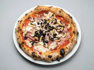 Pizza Roja Capricciosa (30 cm.)