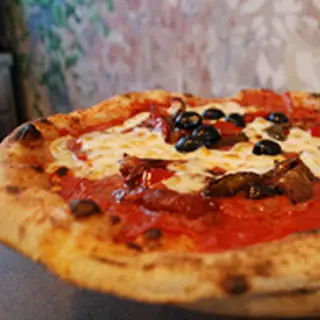 Pizza Roja Mediterránea (30 cm.)