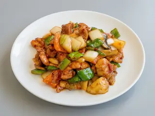 Pollo Con Salsa Picante