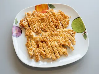 Pechuga Frita Con Almendras