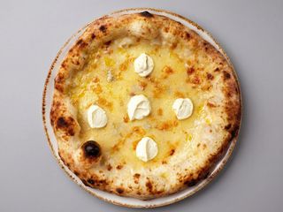 Pizza Blanca