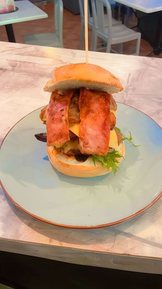 Doble burger de pollo rebozado crujiente (300 g.)