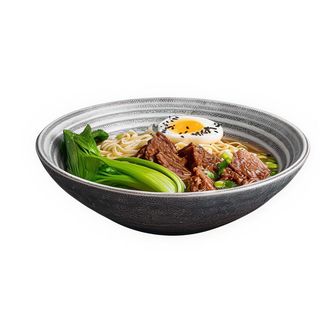 Sopa de ramen con verduras y ternera