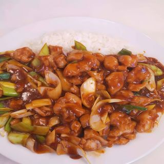 Pollo almendra con arroz