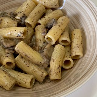 Rigatoni Antica carbonara e tartufo