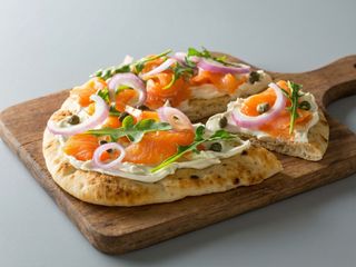 Pizza Salmón (Mediana)