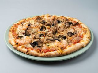 Pizza Mar Y Montaña Familiar