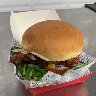 Hamburguesa De Pechuga De Pollo Crujiente