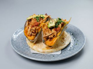 Tacos De Tinga De Pollo (2 Uds.)