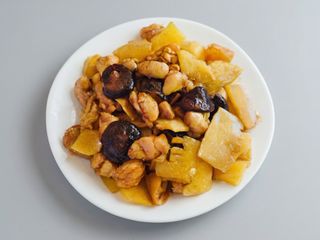 79. Pollo Con Bambú Y Setas