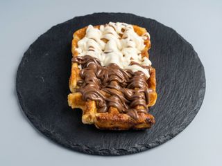 Gofre mix,chocolate blanco y nutella 