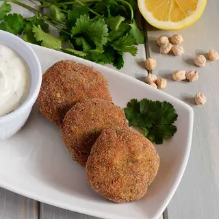 Carne Y Falafel