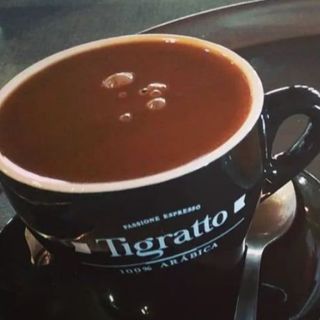 Chocolate froitos vermellos (220 ml.)