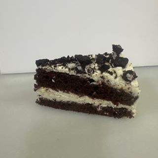 Postre de oreo y frosting de queso