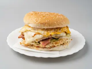 Hamburguesa Súperpatricia Pollo