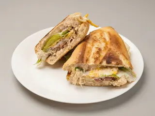 Bocadillo Salami