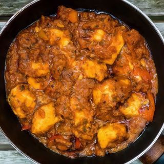 Pollo de balti