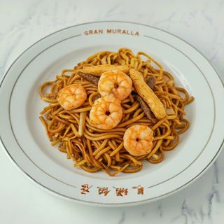 Tallarines Fritos Con Tres Delicias