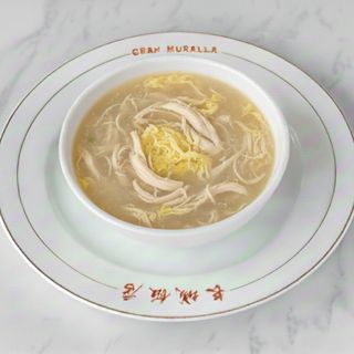 Sopa De Nido De Golondrinas Con Pollo