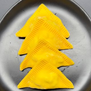 Samosas De Pollo Al Curry (4 Pzs.)