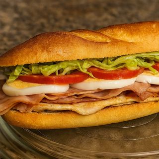 Bocadillo De Pollo Especial Teis