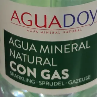 Agua con gas 