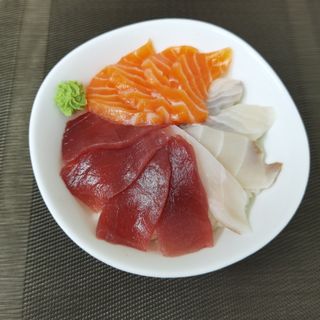 Chirashi mixto