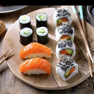 Sushi variado tradicional