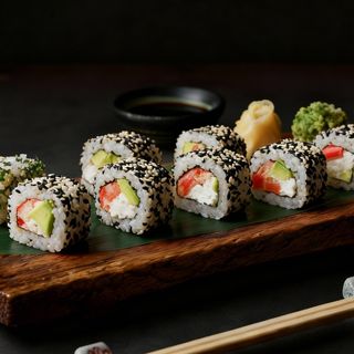 Rolls Clásico Kanikama, Philadelphia y Aguacate