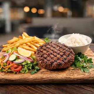 Plato combinado de Hamburguesa Clasica