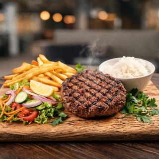 Plato combinado de Hamburguesa Clasica