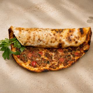 Pizza Turca Lahmacun Falafel