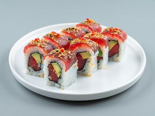 84A .-Rollito Spicy Tuna Con Arroz Negro 8 pzs.