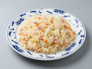 16. Arroz Frito Con Tres Delicias