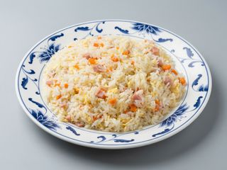 16. Arroz Frito Con Tres Delicias