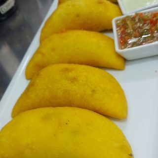 5 Empanadas Carne Mechada