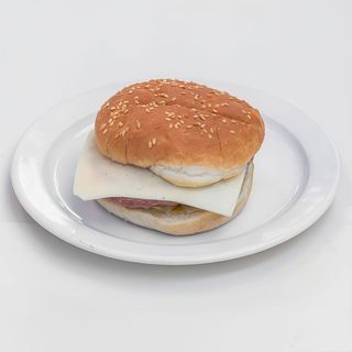 Hamburguesa Amb Ceba i Formatge