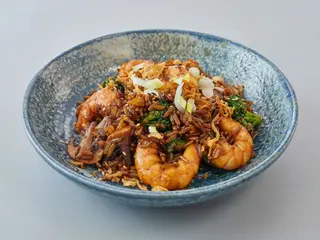 Arroz Thai con langostinos y verduras