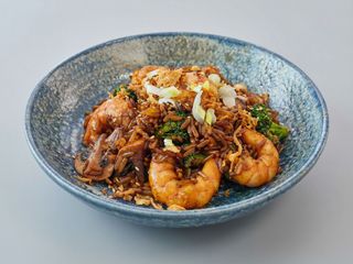 Arroz Thai con langostinos y verduras 